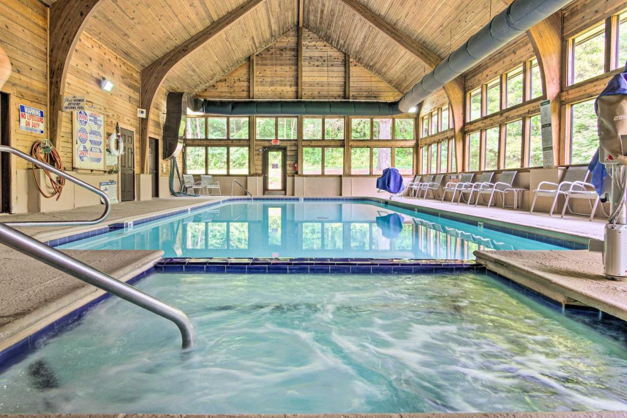 Modern Studio With Balcony About 1 Mi To Lake Lure! Luaran gambar