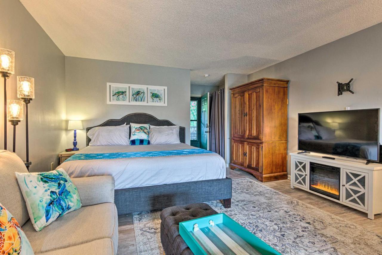 Modern Studio With Balcony About 1 Mi To Lake Lure! Luaran gambar